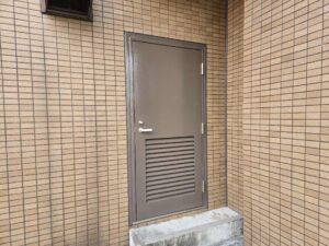 福岡市西区　N様邸　玄関ドア塗装工事