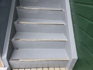福岡市城南区　H様邸　階段補修工事