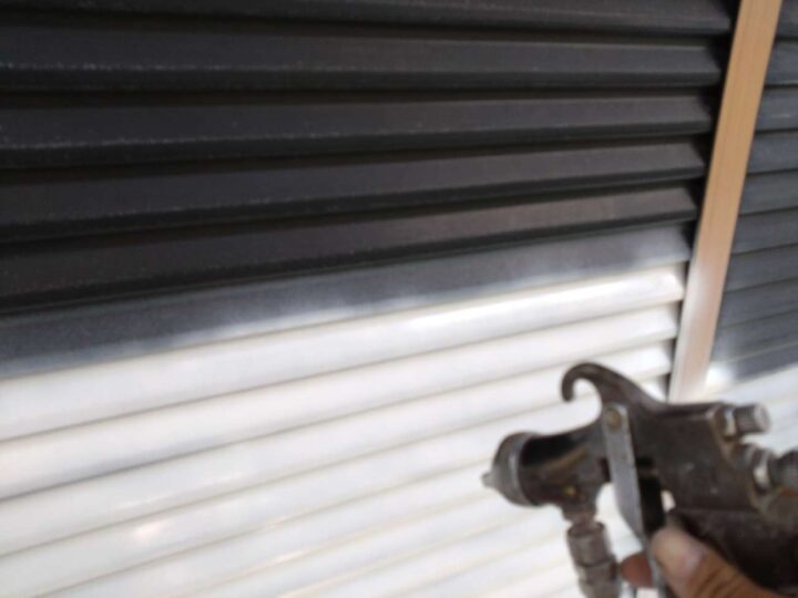 【シャッターBOX】錆止め塗布