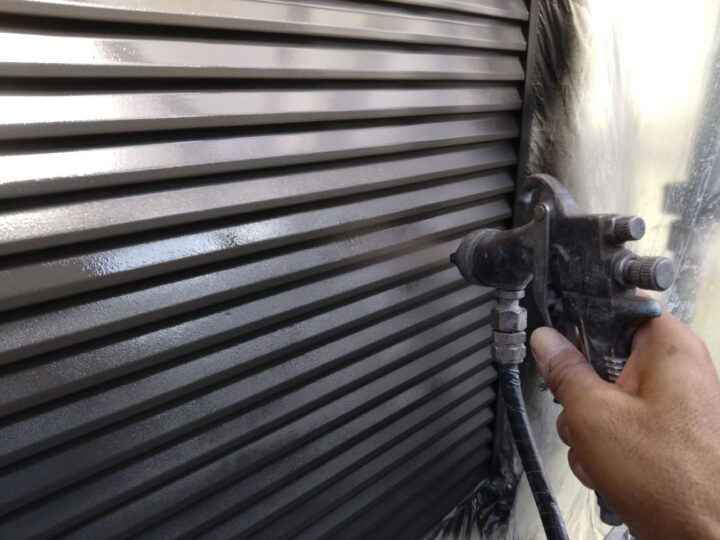 【シャッターBOX】上塗り2回目