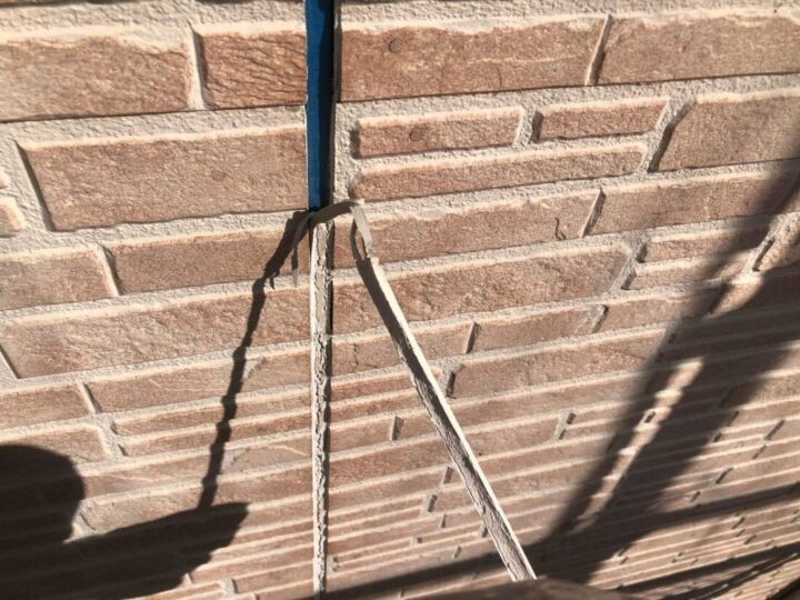 【外壁】既存シーリング撤去